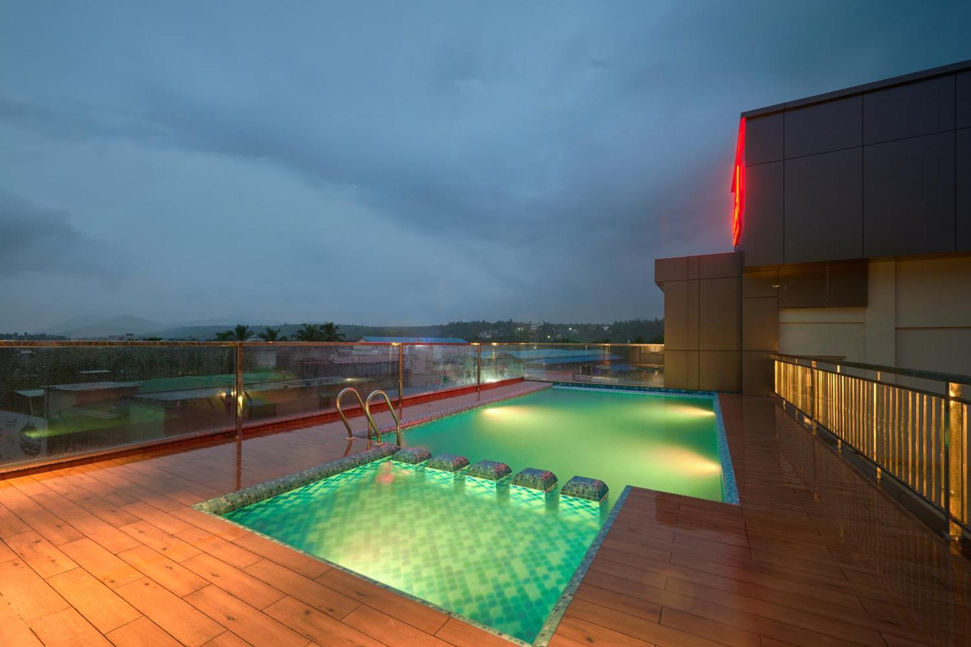 Kowju Airport Hotel Calicut Kondotty ภายนอก รูปภาพ