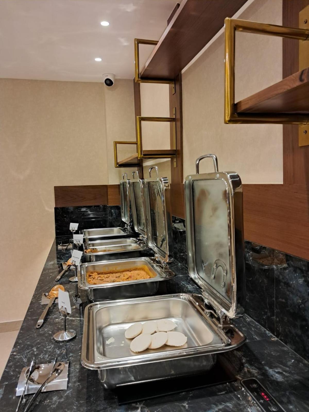 Kowju Airport Hotel Calicut Kondotty ภายนอก รูปภาพ
